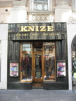 440px-Knize2.JPG