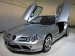 $799px-Mercedes-Benz_SLR_McLaren_2_cropped.jpg