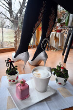 HeelsCoffee-0101-2.jpg