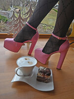 HeelsCoffee-1701-2.jpg