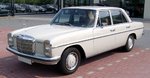 Mercedes-Benz_W115 Strich 8.jpg