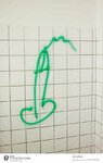 3228734-graffiti-penis-auf-toilettenwand-koerper-bad-nachtleben-photocase-stock-foto-gross.jpeg.jpg