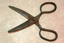 270565-340x227-antique-scissors-manufacturer.jpg