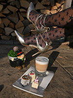 HeelsCoffee-0101-3.jpg